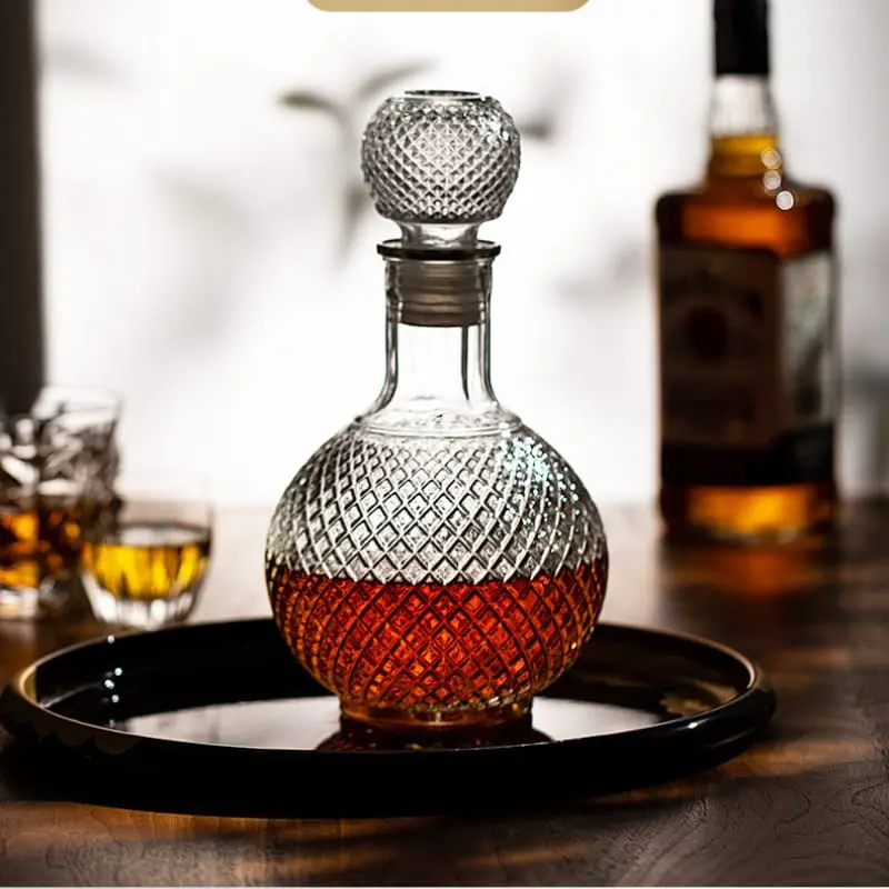 Premium Diamond-Cut Crystal Glass Decanter
